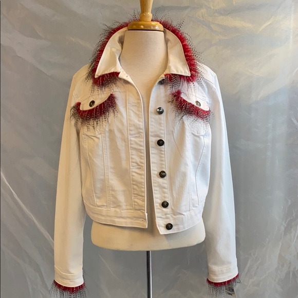 SOLD-Large Jean jacket - Picture 2 of 8